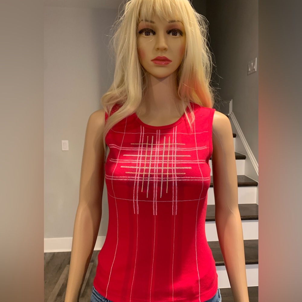 Velvet brand sleeveless knit t in red w plaid detail in gold and white